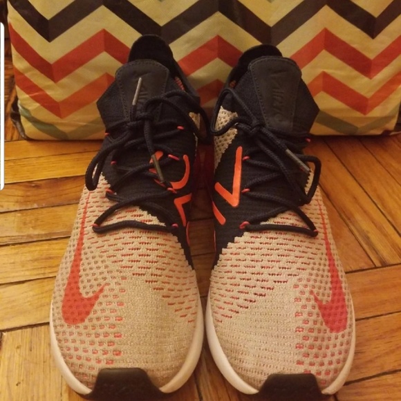 Nike Shoes - NIKE AIR MAX 270 FLYKNIT